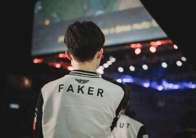 DOTA2冠军三号位faith bian宣布退役