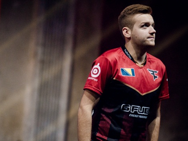 Gentle Mates 签下Veqaj并租借proxh